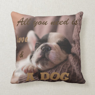Coussin Le Français mignon bulldog   tout que vous avez