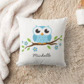 Coussin Le hibou bleu mignon sur la branche florale a (Couverture)