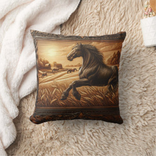 Coussin Le Majestic Horse Galloping À Travers Des Champs D