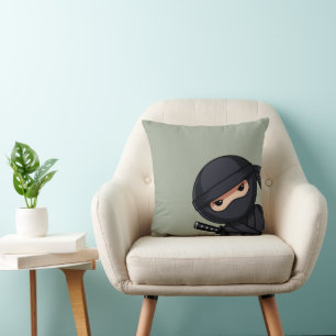 Coussin Le petit guerrier de Ninja sur Sage Green