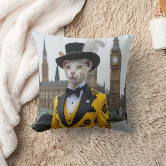 Coussin Le Regal Sphynx dans son procès en dashage au Parl (Couverture)