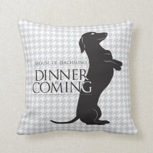 Coussin Le teckel "dîner de Chambre est prochain" carreau