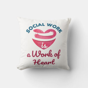 Coussin Le travail social est un travail de coeur Travaill