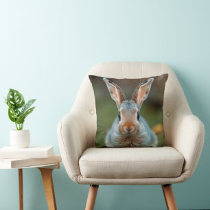 Coussin "L'élégance bleue : le lapin russe"