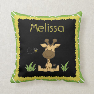 Coussin Les enfants se reposent, girafe et abeille,