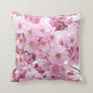 Coussin Les fleurs de cerisier fleurissent le carreau