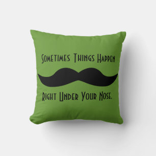 Coussin Les moustaches arrivent