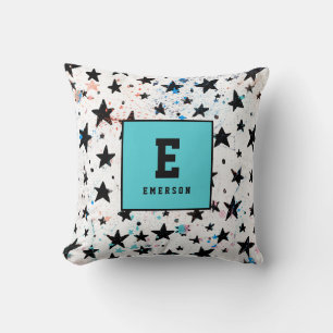 Coussin l'espace moderne et étoiles tirés par la main