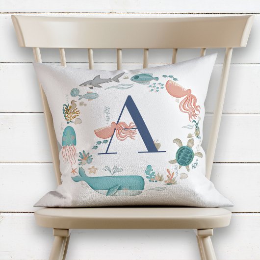 Coussin Lettre alphabétique A du monogramme Ocean Animaux