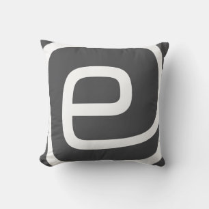Coussin Lettre E Monogramme