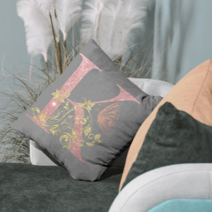 Coussin Lettre K pailletée rose élégante