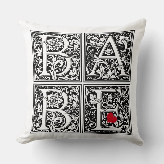 Coussin Lettre vintage "BABE" avec Petit Coeur Rouge (Recto)