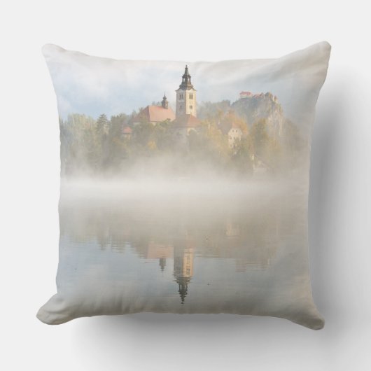 Coussin Lever de soleil de Foggy au lac Bled (Recto)