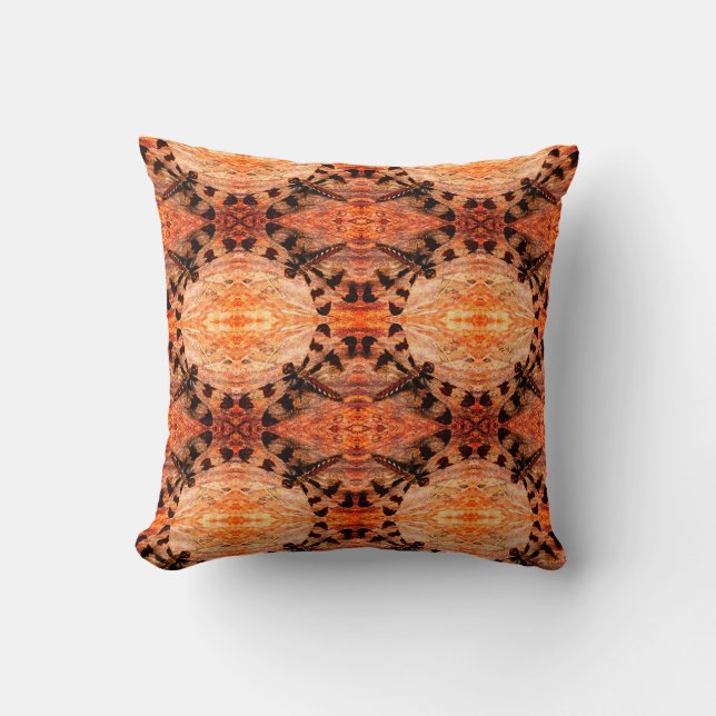 Coussin Libellule noire, orange et marron à motif dos soli (Recto)