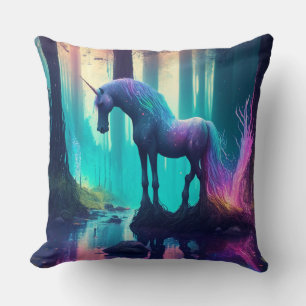 Coussin Licorne Mystique dans l'Art Fantastique des Bois