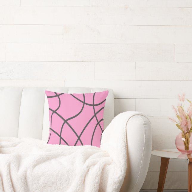 Coussin Lignes : Gris sur rose doux (Canapé)