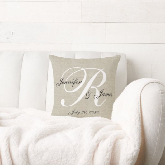 Coussin Linge de lit en beige Monogramme Nouveau Mariage K