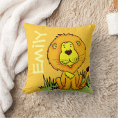 Coussin Lion nom et naissance nouveau-né cadeau jaune cous (Couverture)