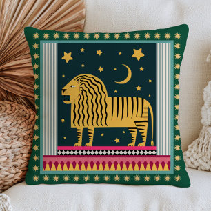 Coussin Lion stylisé sous un ciel nocturne étoilé éclectiq