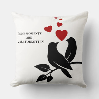 Coussin little birds with hearts