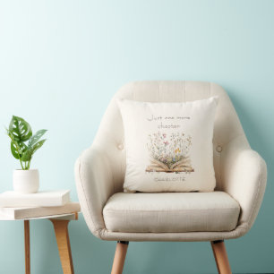 Coussin Livre floral aquarelle Just One More Chapter