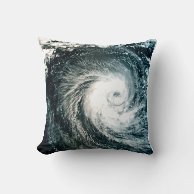 Coussin L'oeil de la tempête lance l'oreiller. (Recto)
