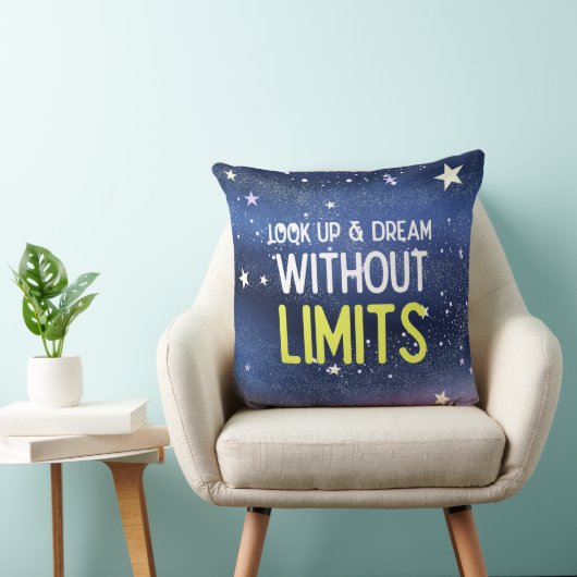 Coussin Look up and dream without limits (Chaise)