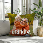 Coussin L'Oreiller-cadeau le plus adoré GRANDPA' mignon<br><div class="desc">Notre oreiller à lancer "The Most Loved GRANDPA" fait un geste sentimental et sincère qui sera chéri pour les années à venir. Personnalisez-le avec une photo et un nom, faisant de chaque moment passé sur le canapé un doux rappel de tout l'amour et la joie que votre grand-père apporte à...</div>