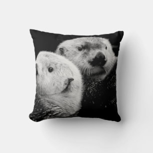 Coussin Loutres de mer : Paire blanche noire.