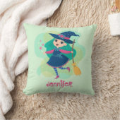 Coussin Lovable Halloween sorcière avec chambre et étoiles (Couverture)