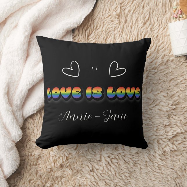 Coussin Love is Love Rainbow LGBTQ (Couverture)