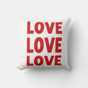 Coussin Love Love Love – Typographie gras pour la Saint-Va