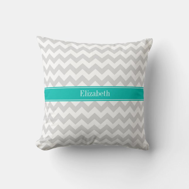 Coussin Lt Grey Blanc Chevron Turquoise Nom Monogramme (Recto)