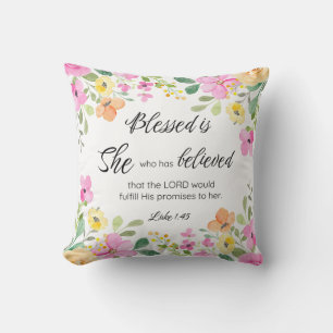 Coussin Luc 1:45 Béni est Elle, Écriture Féminine Floral