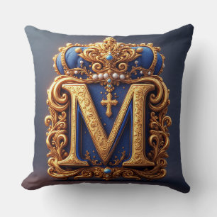 Coussin M en lettre dorée ornée avec cadre et couronne