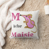 Coussin M est pour bébé fille Maisie (Couverture)