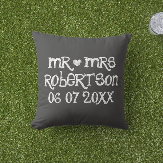 Coussin M. et Mme Chalkboard mariage extérieur lance l'ore (Herbe)
