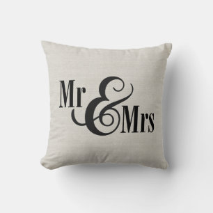 Coussin "M. & Mme" avec nom de famille et date de création