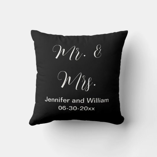 Coussin M. & Mme Elegant Script Noir Blanc Noms Mariage (Verso)