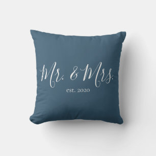 Coussin M. & Mme Throw Pillow pour l'anniversaire des jeun