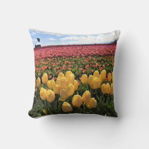 Coussin Magnifique champ de tulipes avec montgolfière, Ore