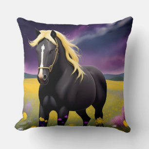 Coussin Magnifique cheval noir à la crinière dorée ondoyan
