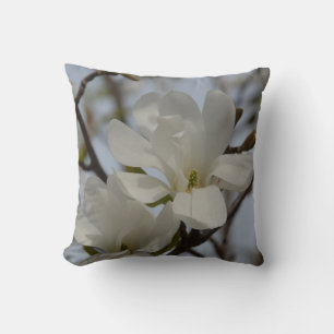 Coussin Magnolia Blanche fleurissant dans l'oreiller de pr