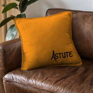 Coussin Main noire lettrage mot complimentaire Astucieux