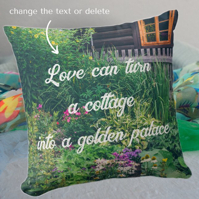 Coussin Maison de campagne avec jardin coloré (Créateur téléchargé)