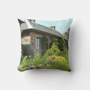 Coussin Maisonnette anglaise II avec jardin fleuri Photogr
