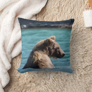 Coussin Majestic Alaskan Brown Bear
