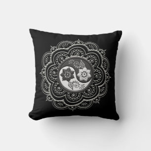 Coussin Mandala argent et noir