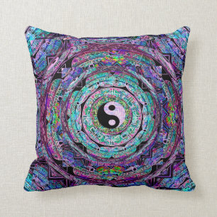 Coussin Mandala de Yin Yang dans des couleurs pourpres