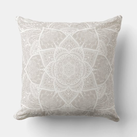 Coussin Mandala gris et blanc - Loergann dans Lynx (Recto)